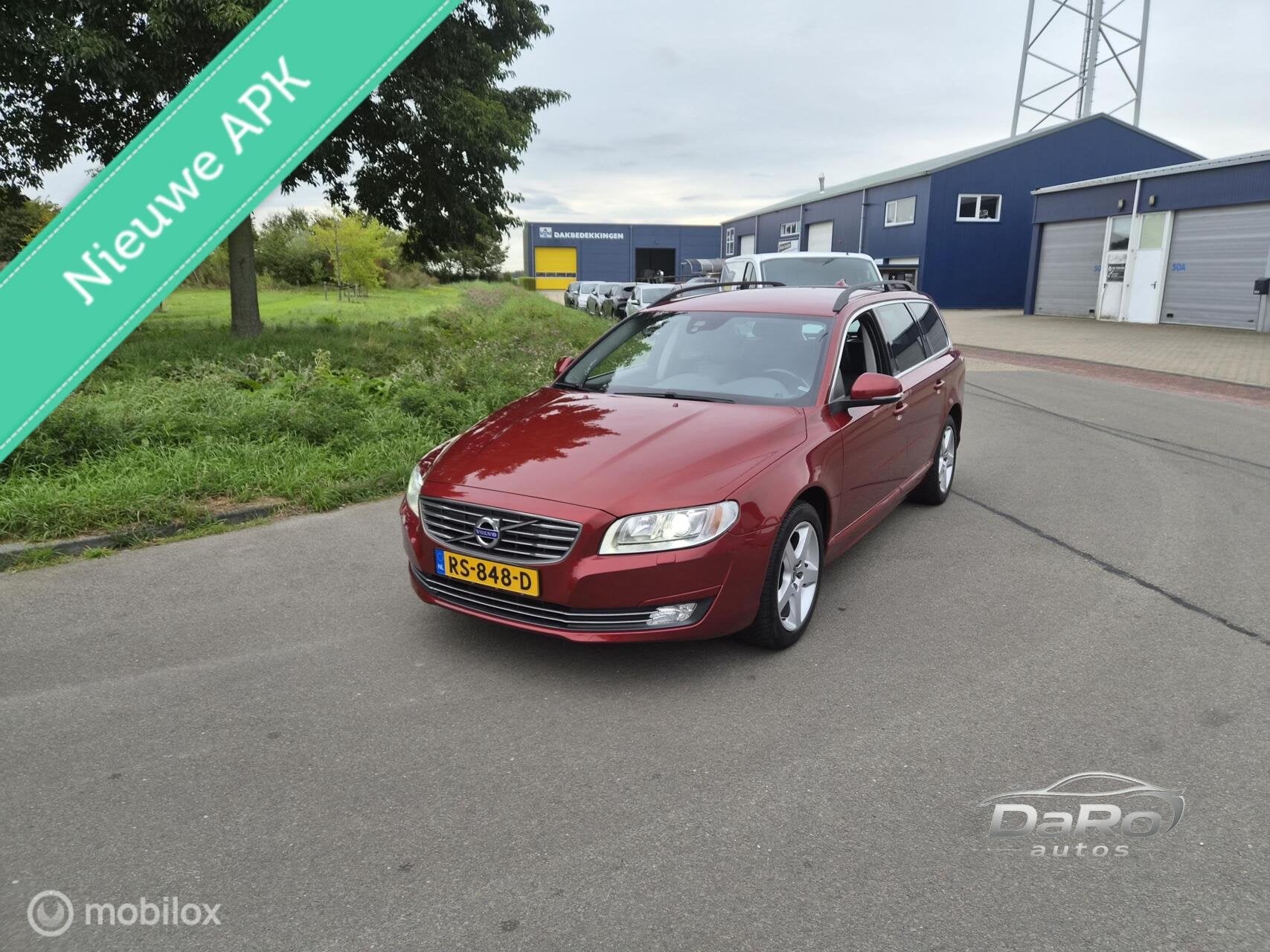 Volvo V70 1.6 T4 Nordic Nieuwe APK Grote Beurt, Auto's, Voorwielaandrijving, Euro 5, Gebruikt, 4 cilinders