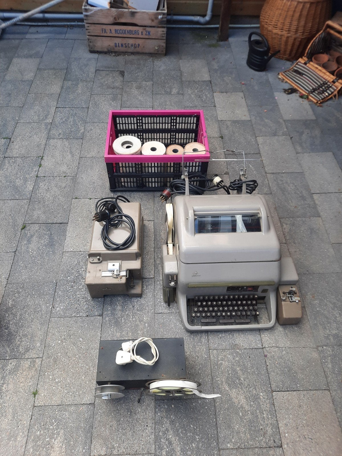 Siemens T100 teleprinter., Telecommunicatie, Ophalen