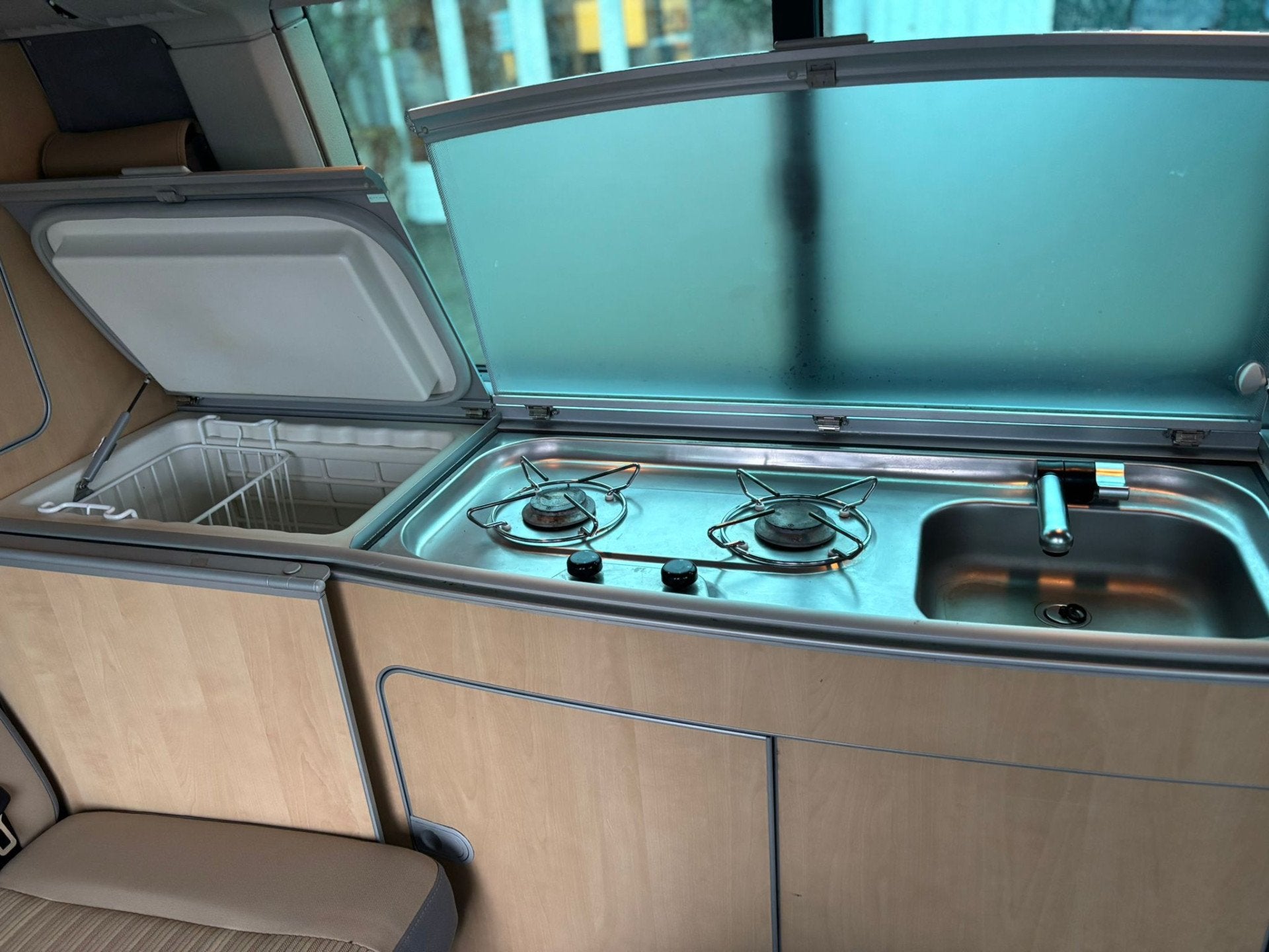 Foto 7 van Westfalia California 8pers elec,dak/deur PON onderhoud! 7HM