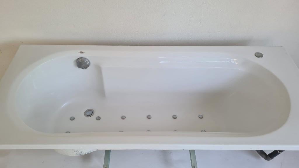 Bubbelbad,  inbouw, 170 x 75 cm, Ophalen, Zo goed als nieuw, Met bad