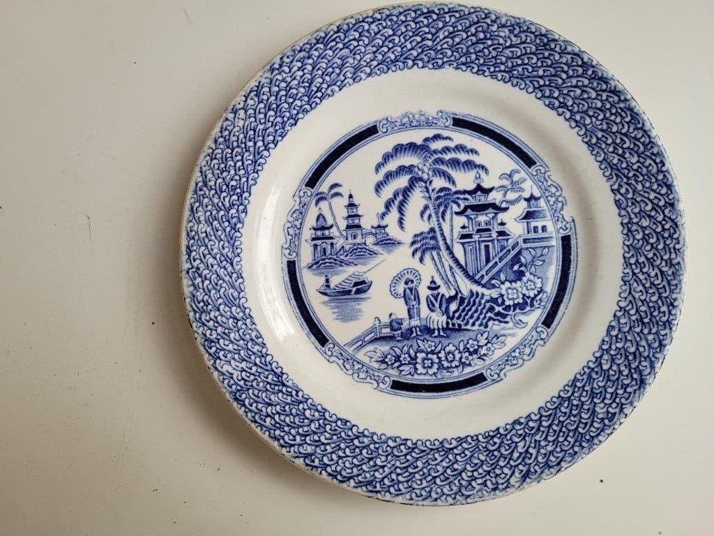 Antiek blauw-wit bord - Petrus Regout & Co, Ophalen of Verzenden