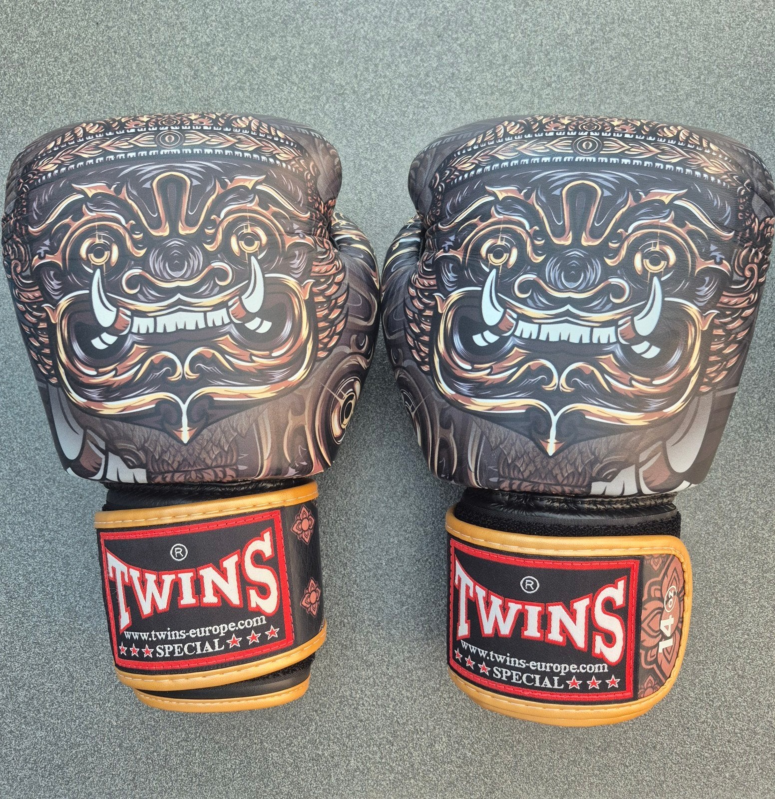 Kickbox handschoenen, Sport en Fitness, Vechtsporten en Zelfverdediging, Ophalen of Verzenden, Zo goed als nieuw, Overige