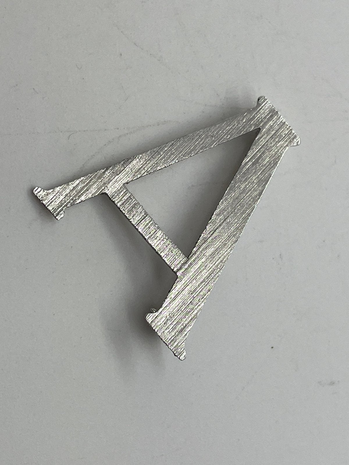 E512 Prachtige zilveren broche letter A, Ophalen of Verzenden, Zilver, Broche