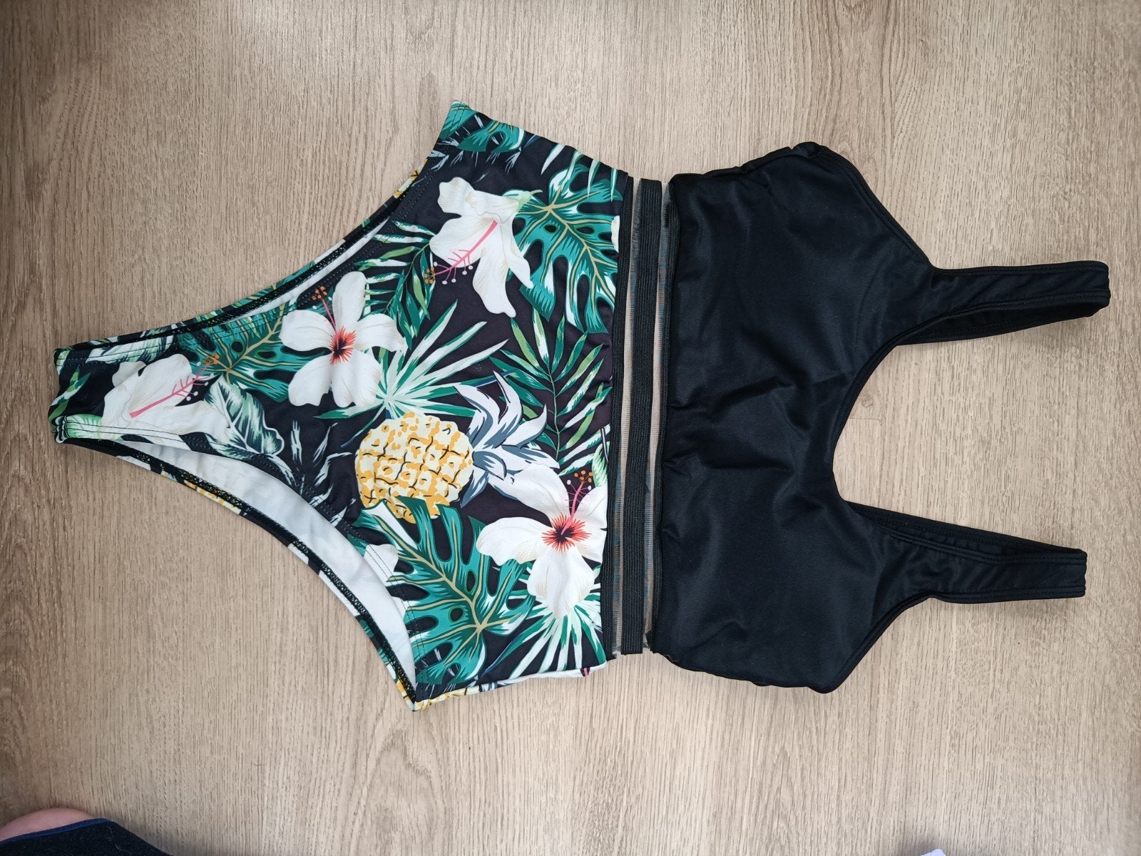 Zwarte badpak met tropische print maat M, Zwart, Nieuw, Badpak, Ophalen of Verzenden