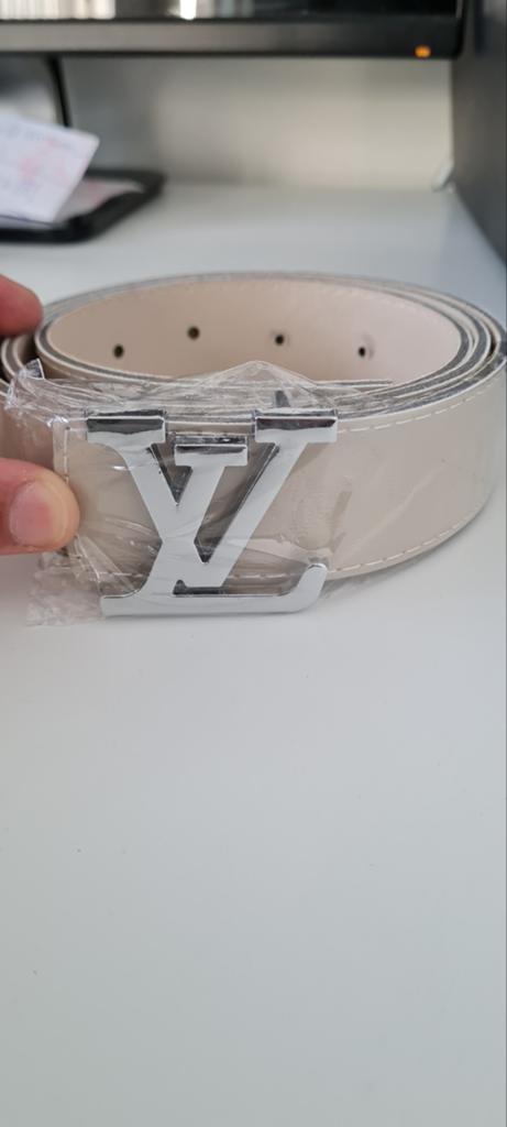 Nieuwe Louis Vuitton riem met zilveren gesp, Ophalen of Verzenden, Nieuw, Overige kleuren