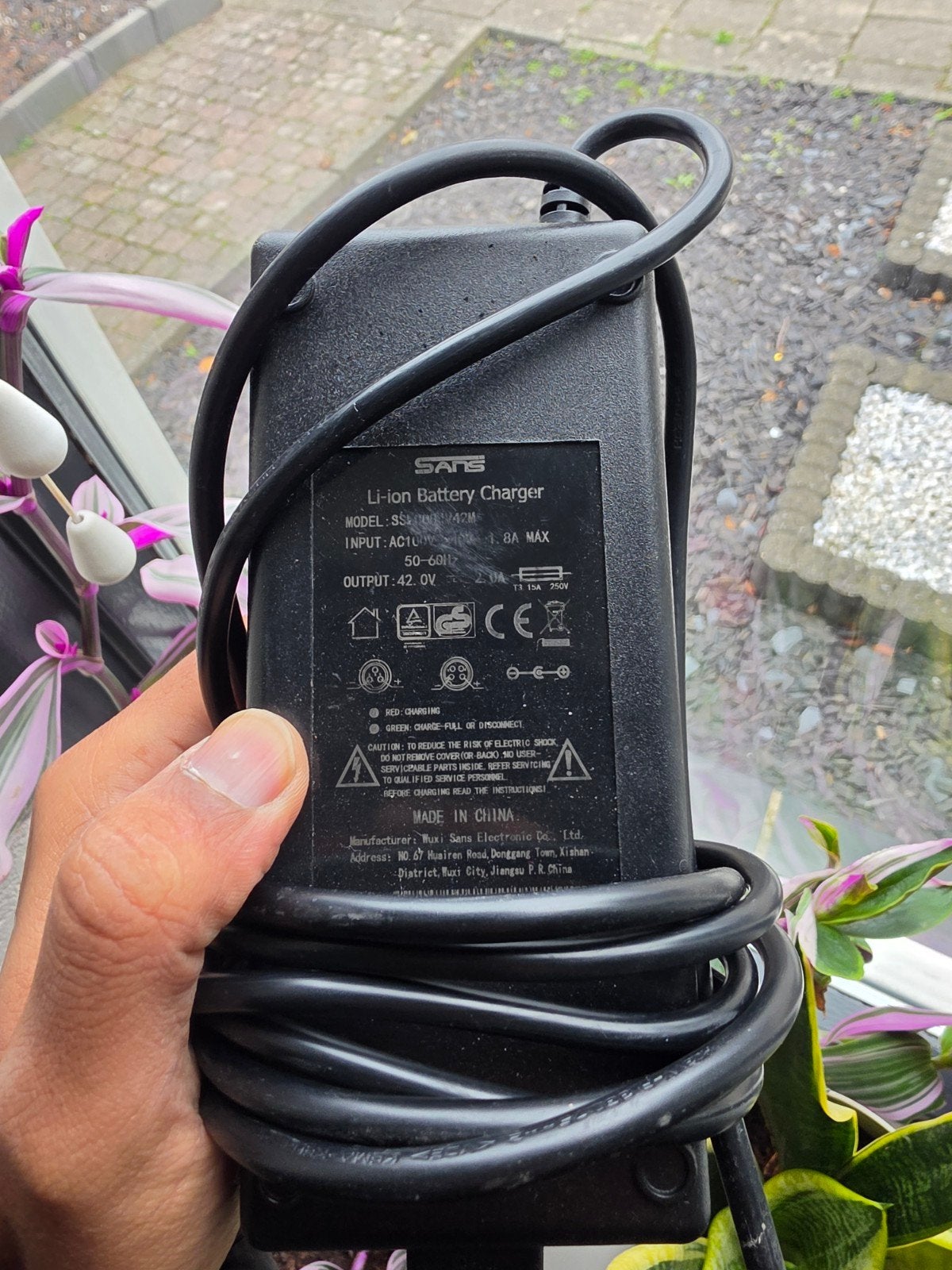 Li-ion Acculader SSEC084V42M 42V 2A, Ophalen of Verzenden, Gebruikt
