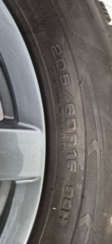 Winterbanden, Ophalen, Overige, Gebruikt, 16 inch