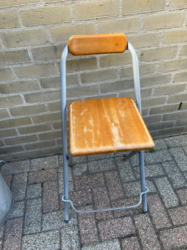 Hoge inklapbare kruk, Ophalen, Gebruikt, 60 tot 90 cm, 1 kruk