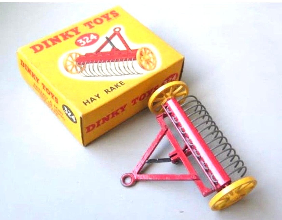 Dinky Toys 324 Hooihark met originele doos, Ophalen of Verzenden
