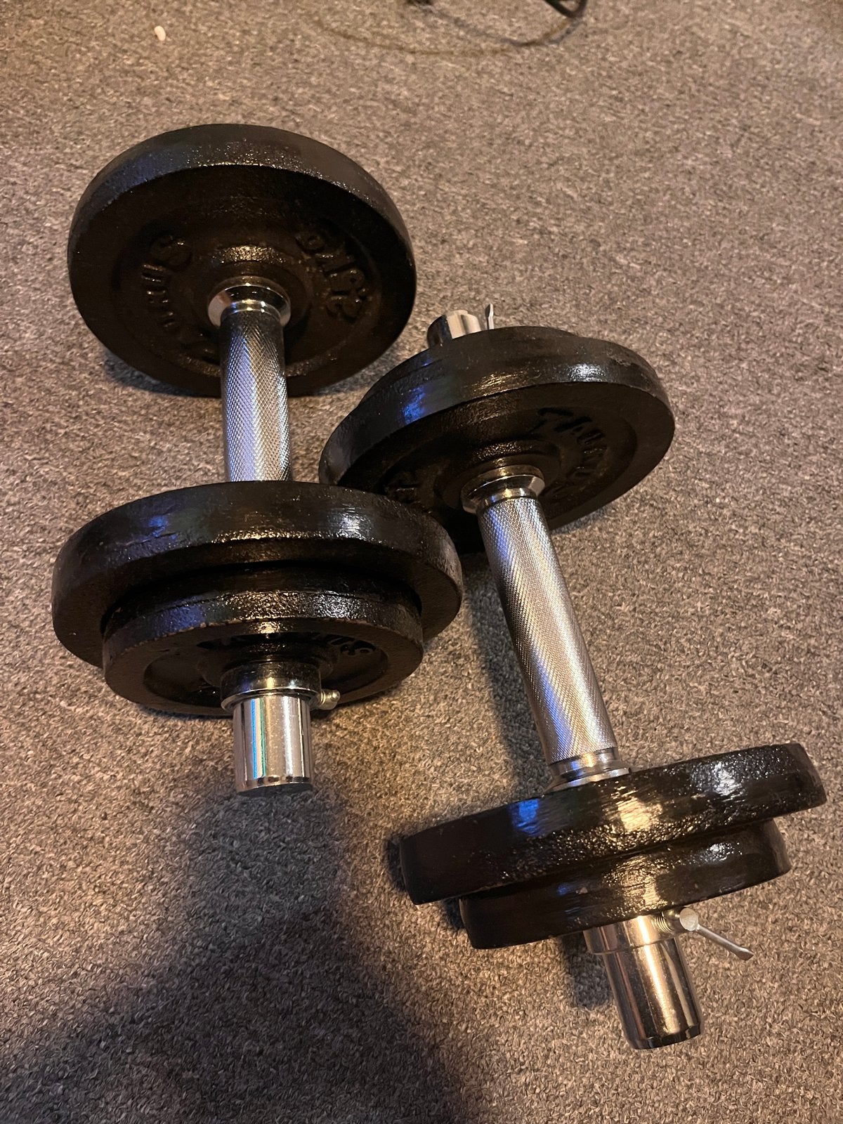 Dumbbellset met schijven, Sport en Fitness, Fitnessmaterialen, Ophalen, Zo goed als nieuw, Armen, Halterset