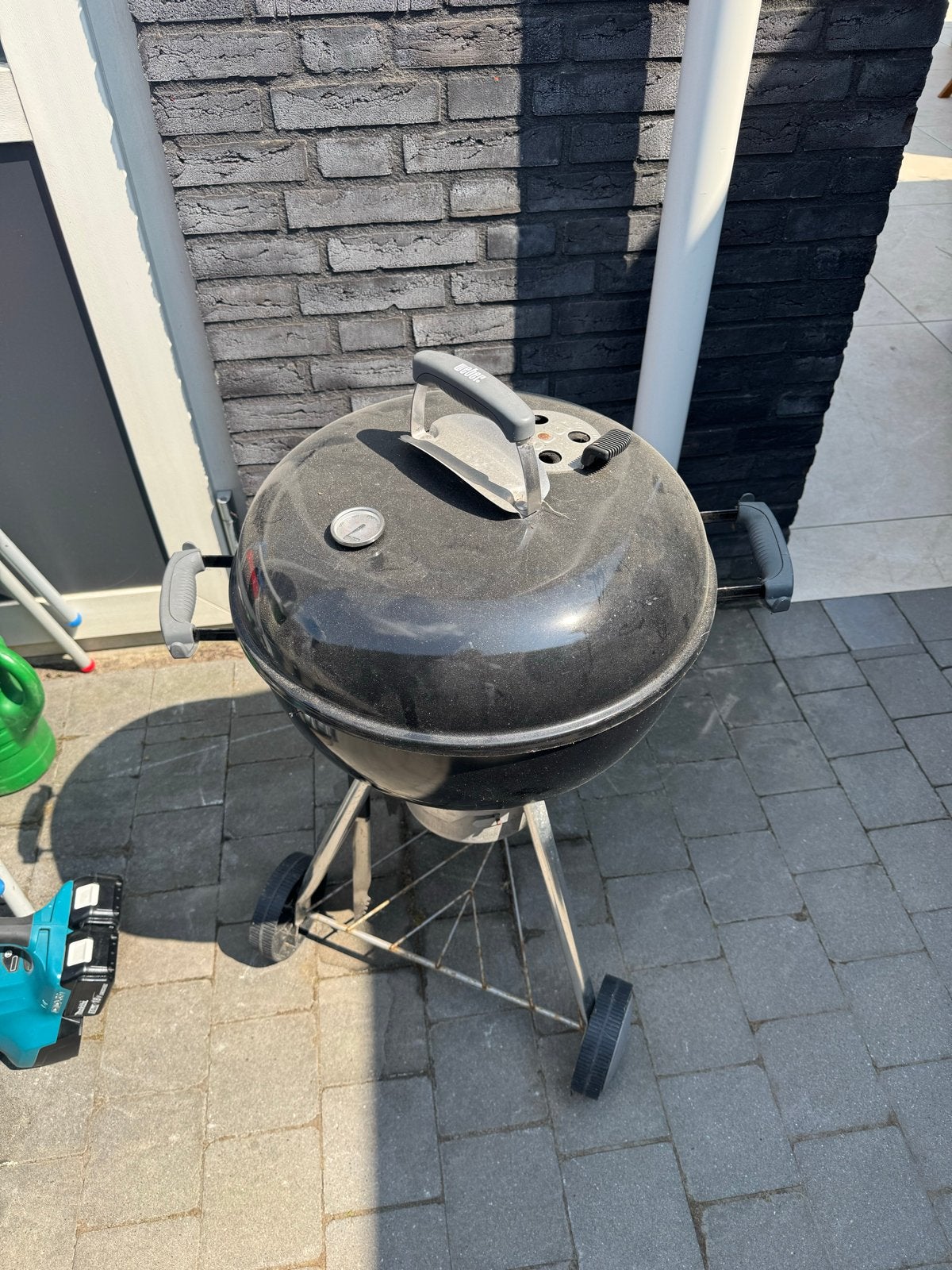 Gratis Weber Barbecue - Perfect voor Zomeravonden, Ophalen, Gebruikt