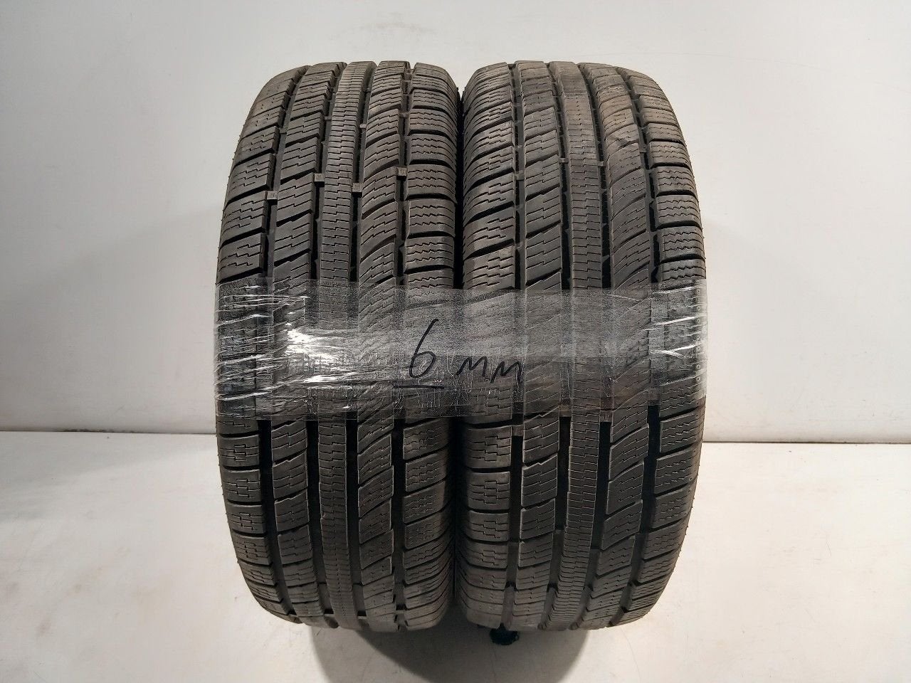 Bandenset 2 stuks 4-Seizoenen 195 55 R15, Auto-onderdelen, Banden en Velgen, Onderdelen@venauto.nl, Van der Ven Autorecycling B.V.