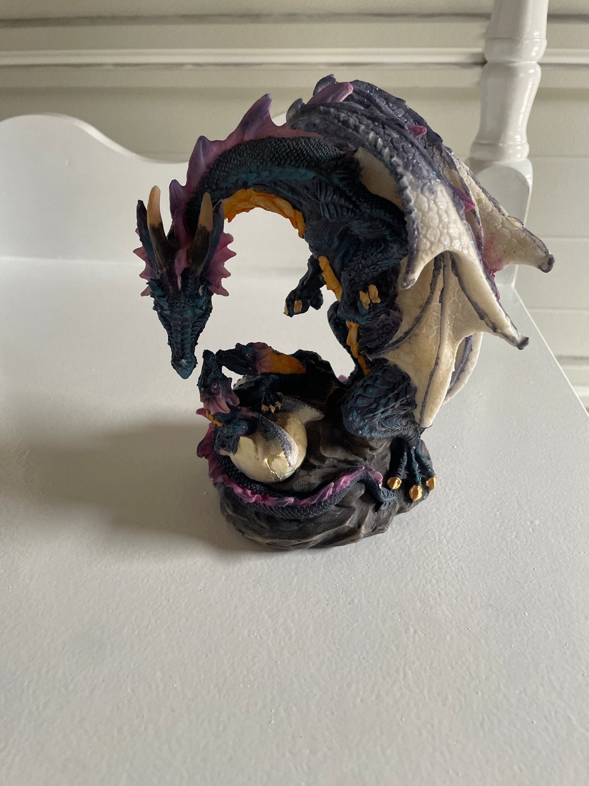 Prachtige Draak met Ei Beeldje - Fantasy Decoratie, Verzamelen, Ophalen of Verzenden, Zo goed als nieuw