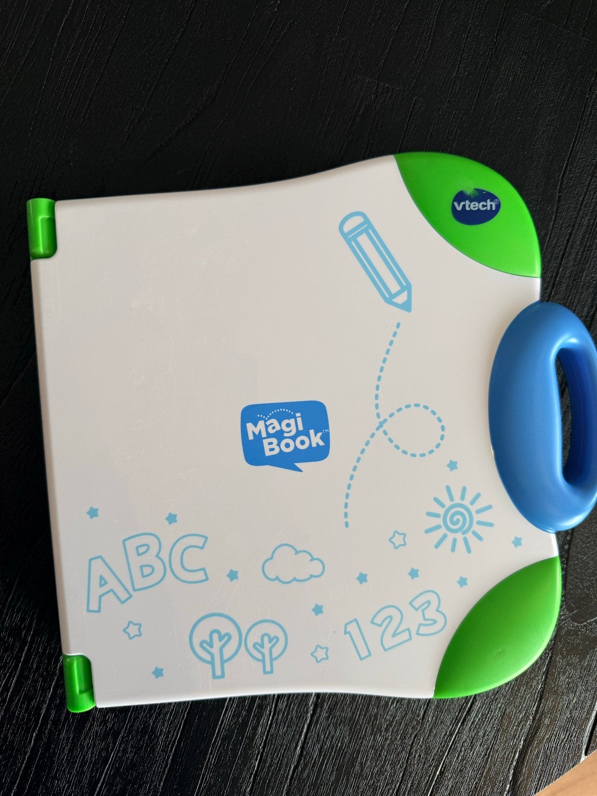 VTech MagiBook met boekje 'Een dag uit het dagelijks leven', Ophalen, Gebruikt, 2 tot 4 jaar