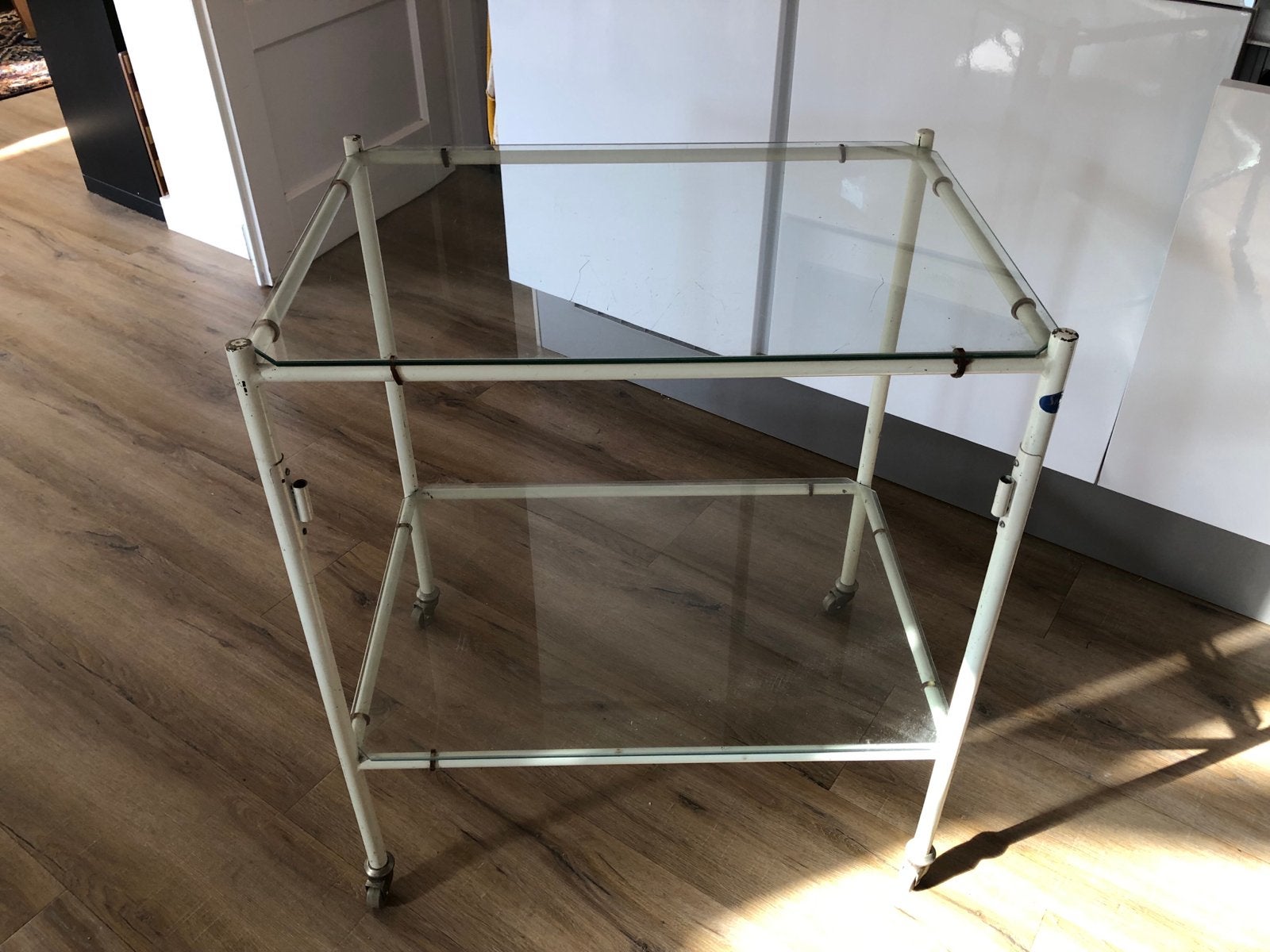 Vintage retro Tandarts Tafel op wielen - Stöpler Utrecht, Ophalen, Gebruikt, Metaal of Aluminium, 55 tot 75 cm