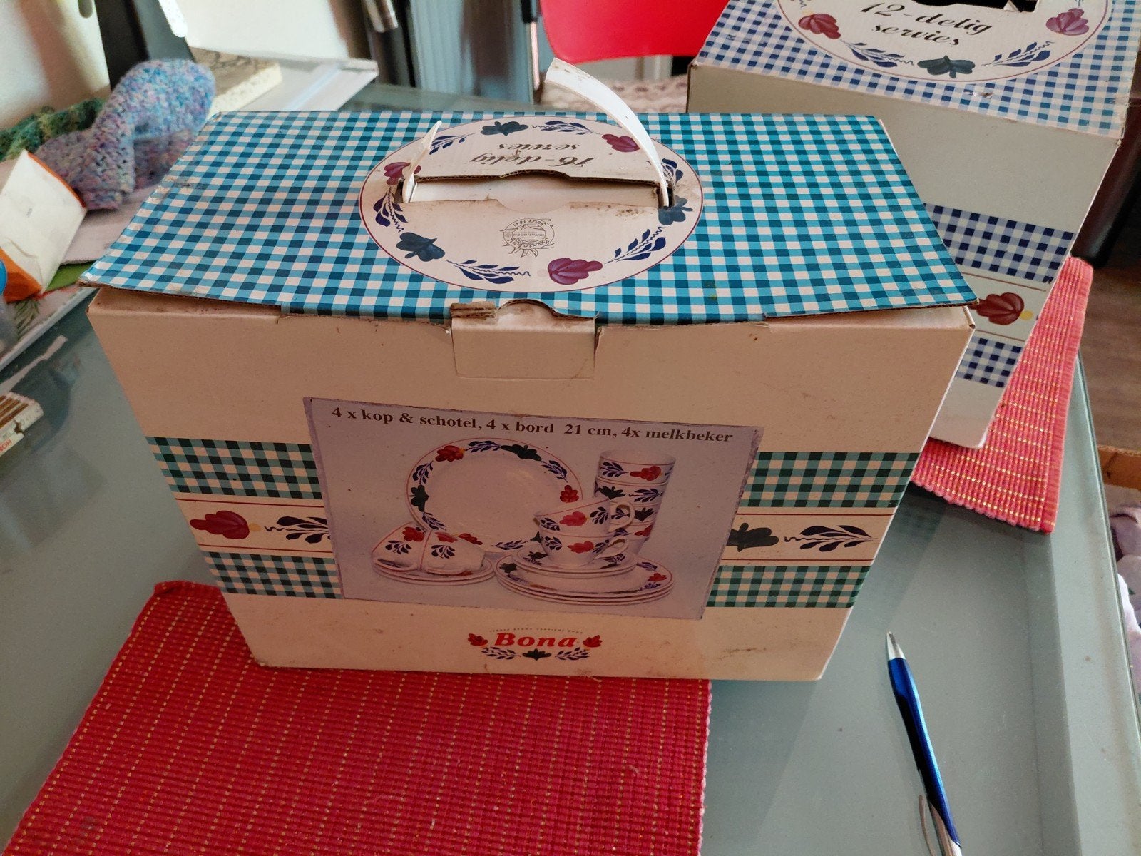 Bona 12-delig servies Royal Boch - Boerenbont stijl, Ophalen, Nieuw, Aardewerk