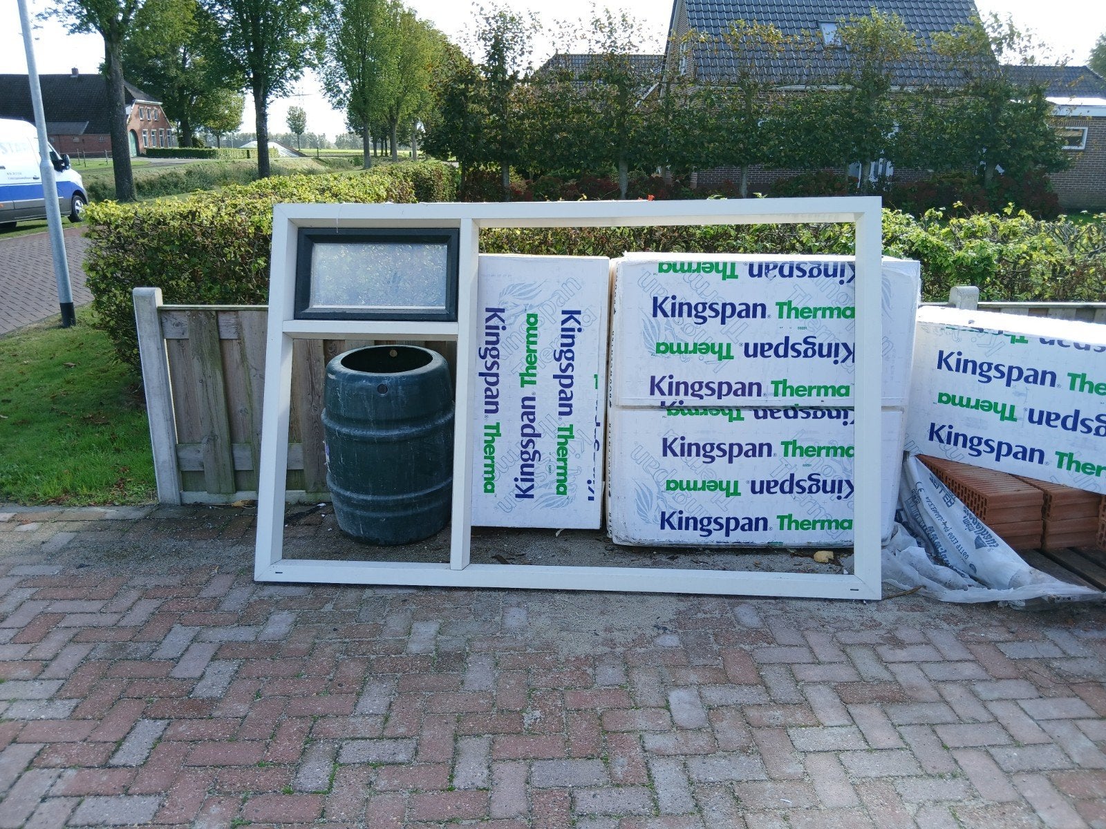 gebruikte kunststof kozijnen met dubbel glas en horren, Doe-het-zelf en Verbouw, Ophalen, Gevelraam of Ruit, Gebruikt, 120 tot 160 cm