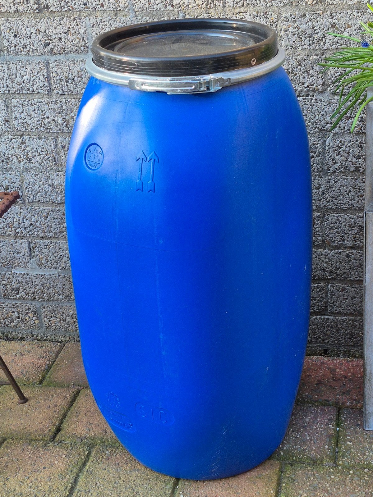 Opslagton, regenton, vijverfilter, voederton, 150 liter of meer, Ophalen of Verzenden, Nieuw, Met kraantje