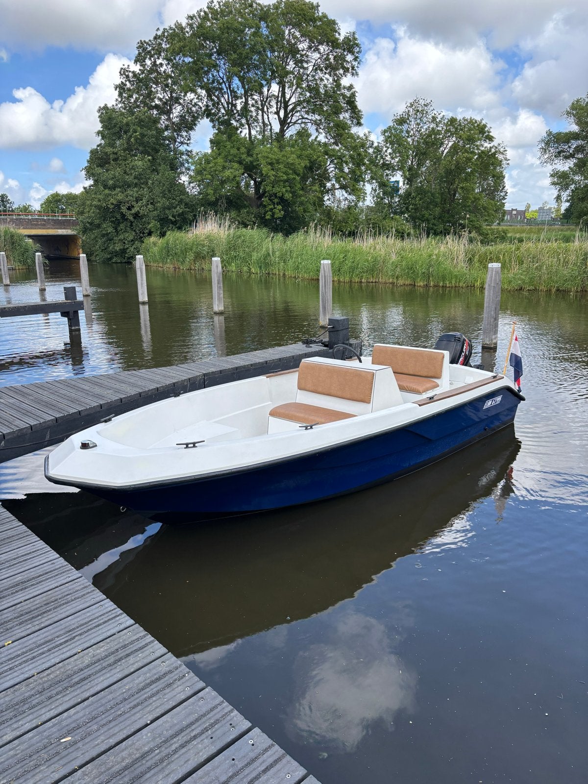Stijlvolle boot te huur: 6 pers., zwemtrap, verlichting, Ophalen, Overige typen