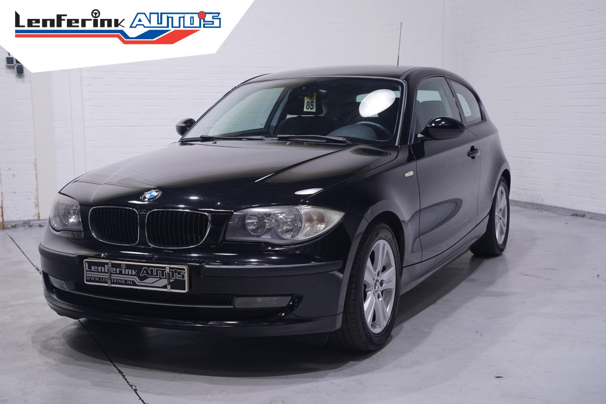 BMW 1-serie 116i Business Line NAP Clima Sportstoelen Stuurb, Auto's, 1-Serie, Euro 5, Zwart, 4 cilinders