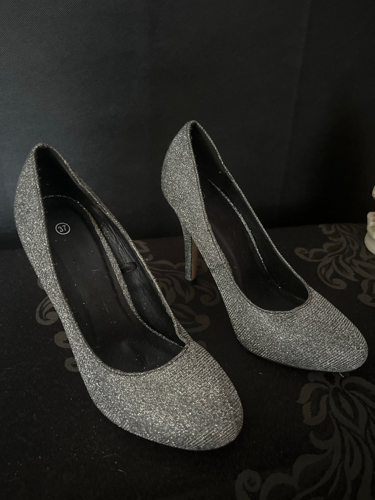Zilveren glitter pumps - Maat 37, Ophalen of Verzenden, Zo goed als nieuw, Overige kleuren, Pumps