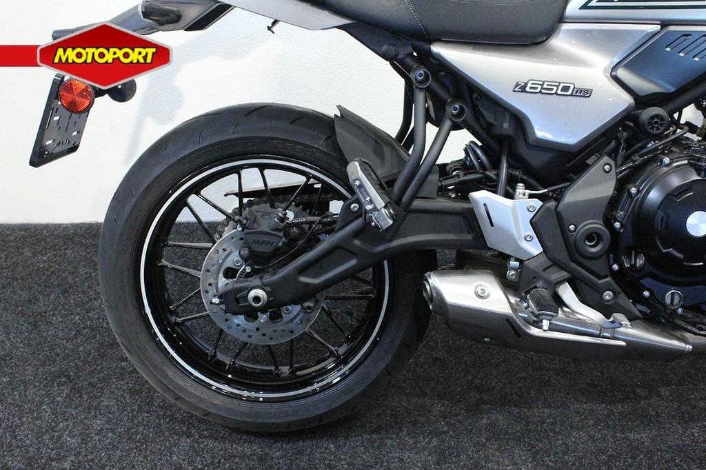 Kawasaki Z650 RS, Bedrijf, Naked bike