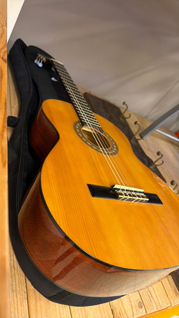 Mooie akoestische gitaar, Klassieke of Spaanse gitaar, ., Ophalen of Verzenden, Zo goed als nieuw