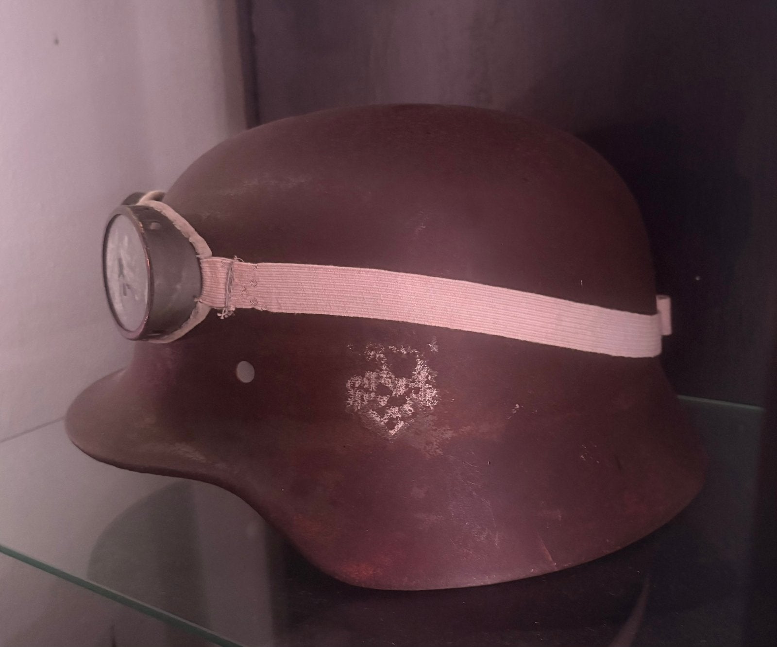 Ww2 duits helm, Ophalen of Verzenden, Duitsland, Helm of Baret