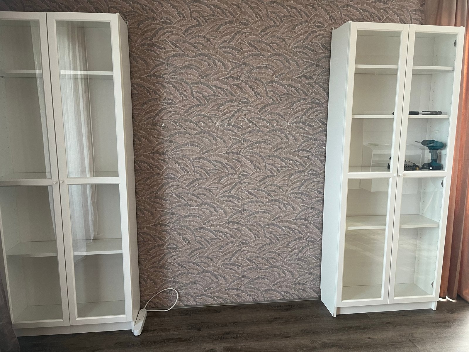 2x IKEA Billy boekenkast met Oxford vitrinedeuren, Ophalen, 100 tot 150 cm, 200 cm of meer, 25 tot 50 cm