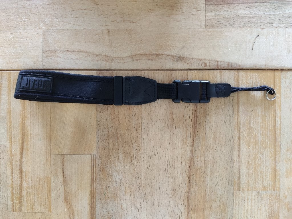 USA Gear Hand Strap and Camera Strap, Ophalen of Verzenden, Zo goed als nieuw, Overige Merken, Geen optische zoom
