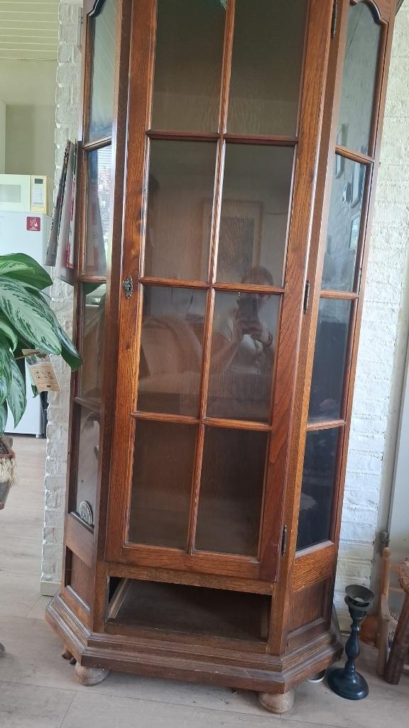 Donker eiken vitrinekast, Huis en Inrichting, Kasten | Vitrinekasten, Ophalen, Gebruikt, Met deur(en), Eikenhout