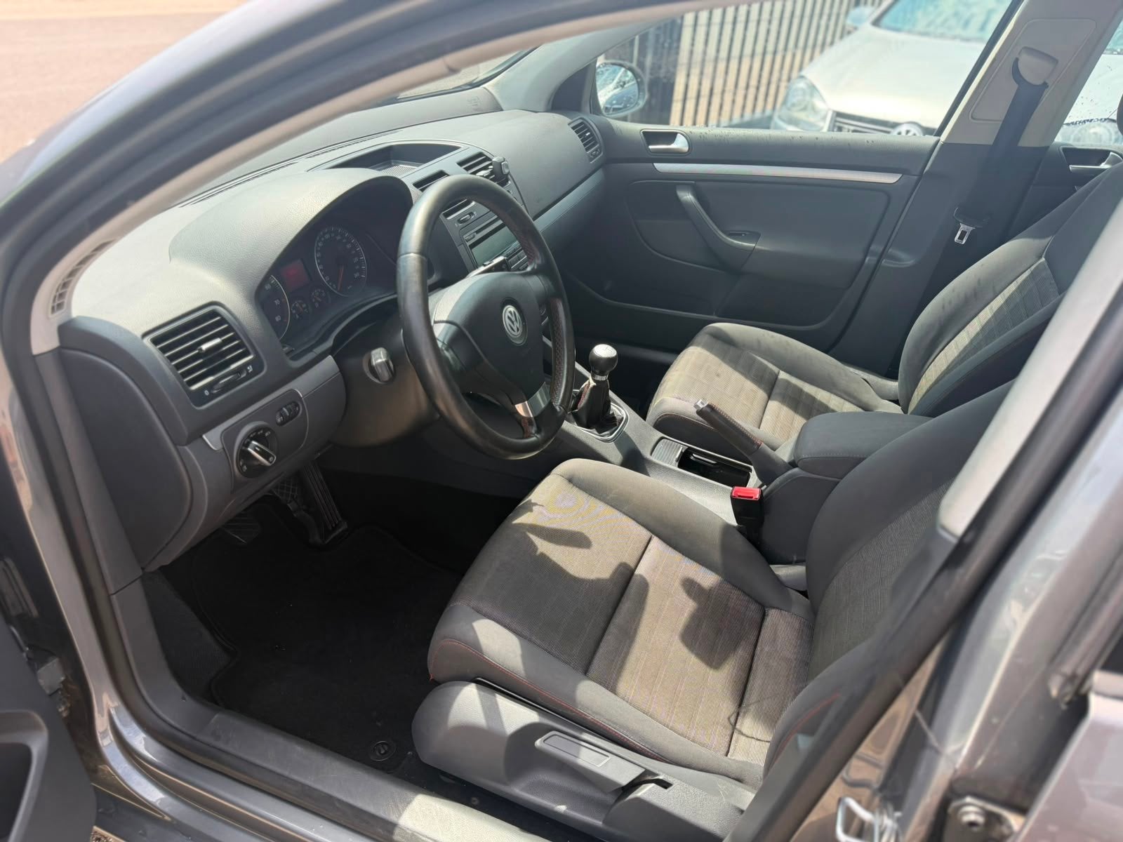 Volkswagen Golf V 1.6 FSI Optive 2006 5-Deurs Airco Lmv, Voorwielaandrijving, 1195 kg, Gebruikt, 4 cilinders