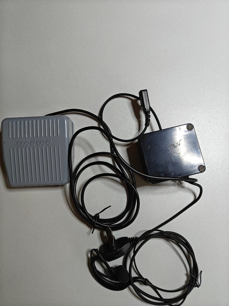 Wouxun EPC-001 G-Shape oortje met voetpedaal voor Kenwood, Telecommunicatie, Ophalen of Verzenden, Nieuw, Toebehoren, Handsfree-functie