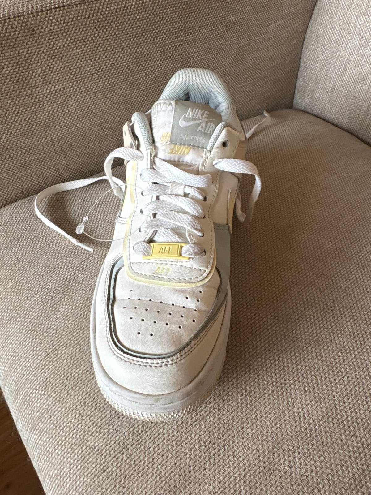 Nike Air Force 1 Low Shadow Sail Light Silver Citron Tint (W, Kleding | Dames, Ophalen of Verzenden, Gedragen, Wit, Sneakers of Gympen