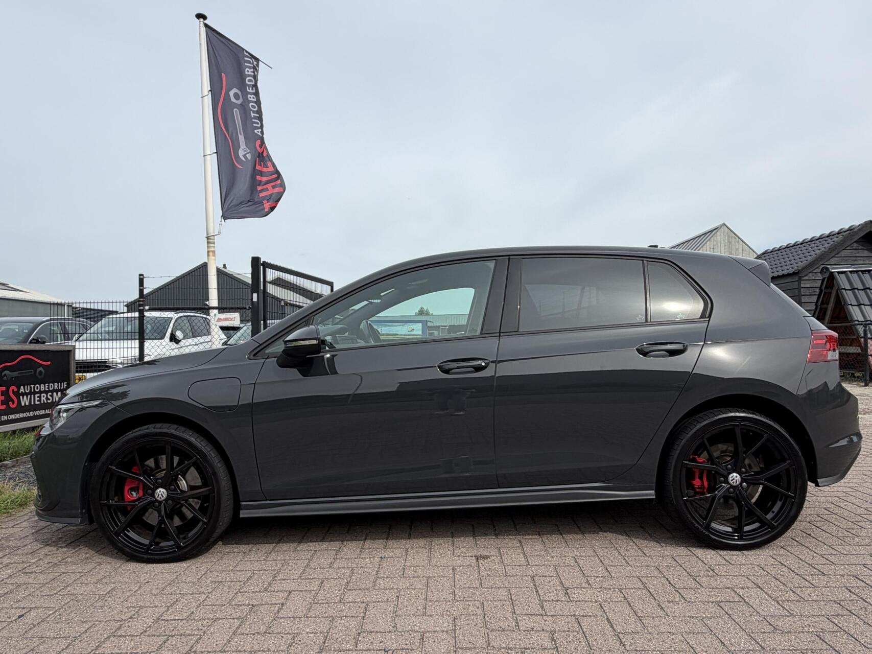 Volkswagen Golf 1.4 eHybrid GTE 245pk Urano grey, Auto's, Dealer onderhouden, Gebruikt, Euro 6, 4 cilinders