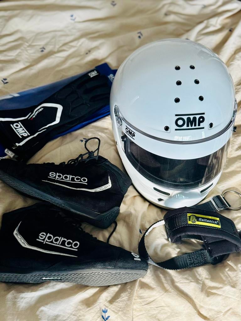Autosport kleding, Auto diversen, Autosport-onderdelen, Zo goed als nieuw, Ophalen of Verzenden