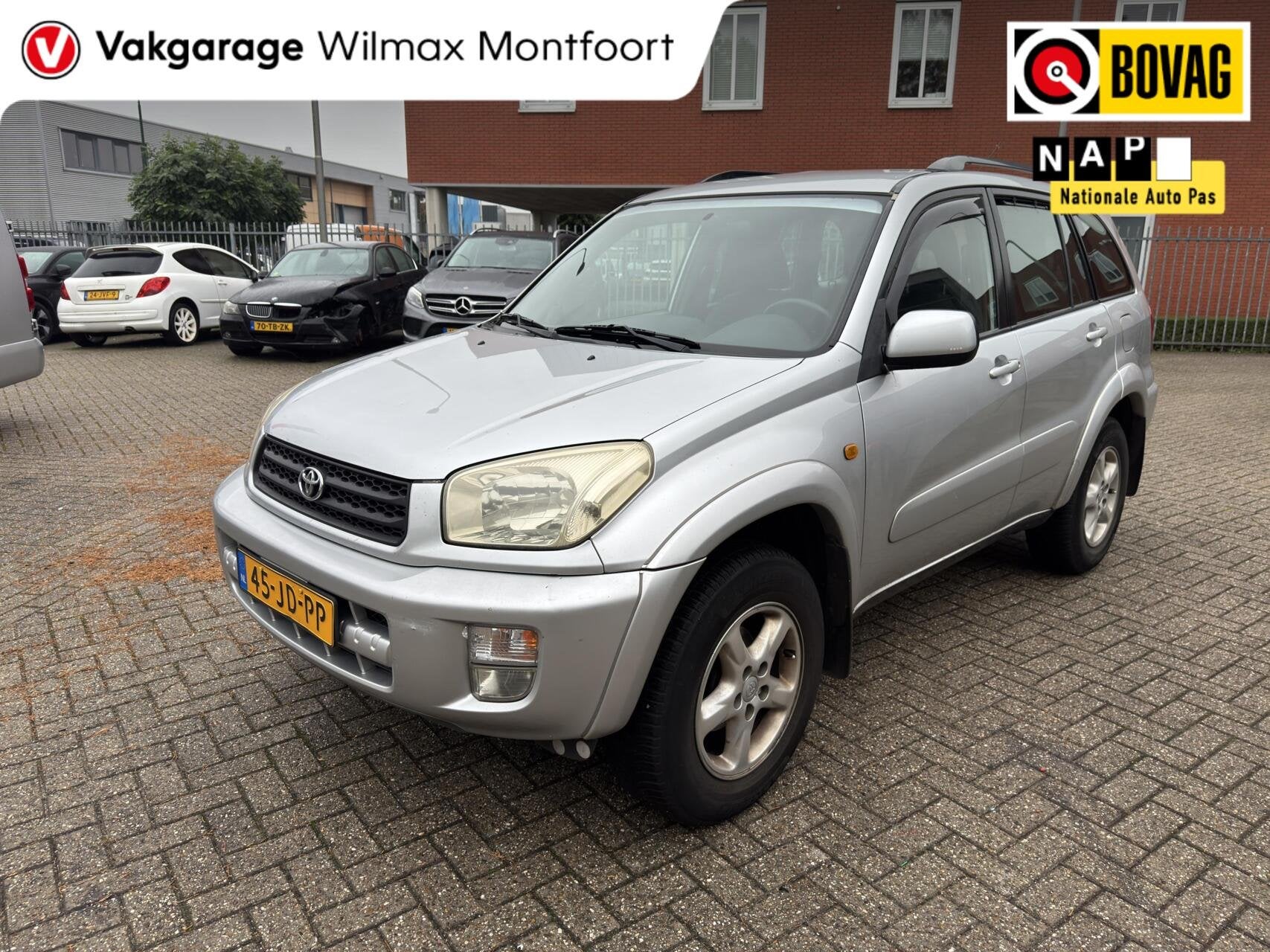 Toyota RAV4 2.0-16V VVT-i Luna, Auto's, Automaat, 1998 cc, Stof, Gebruikt