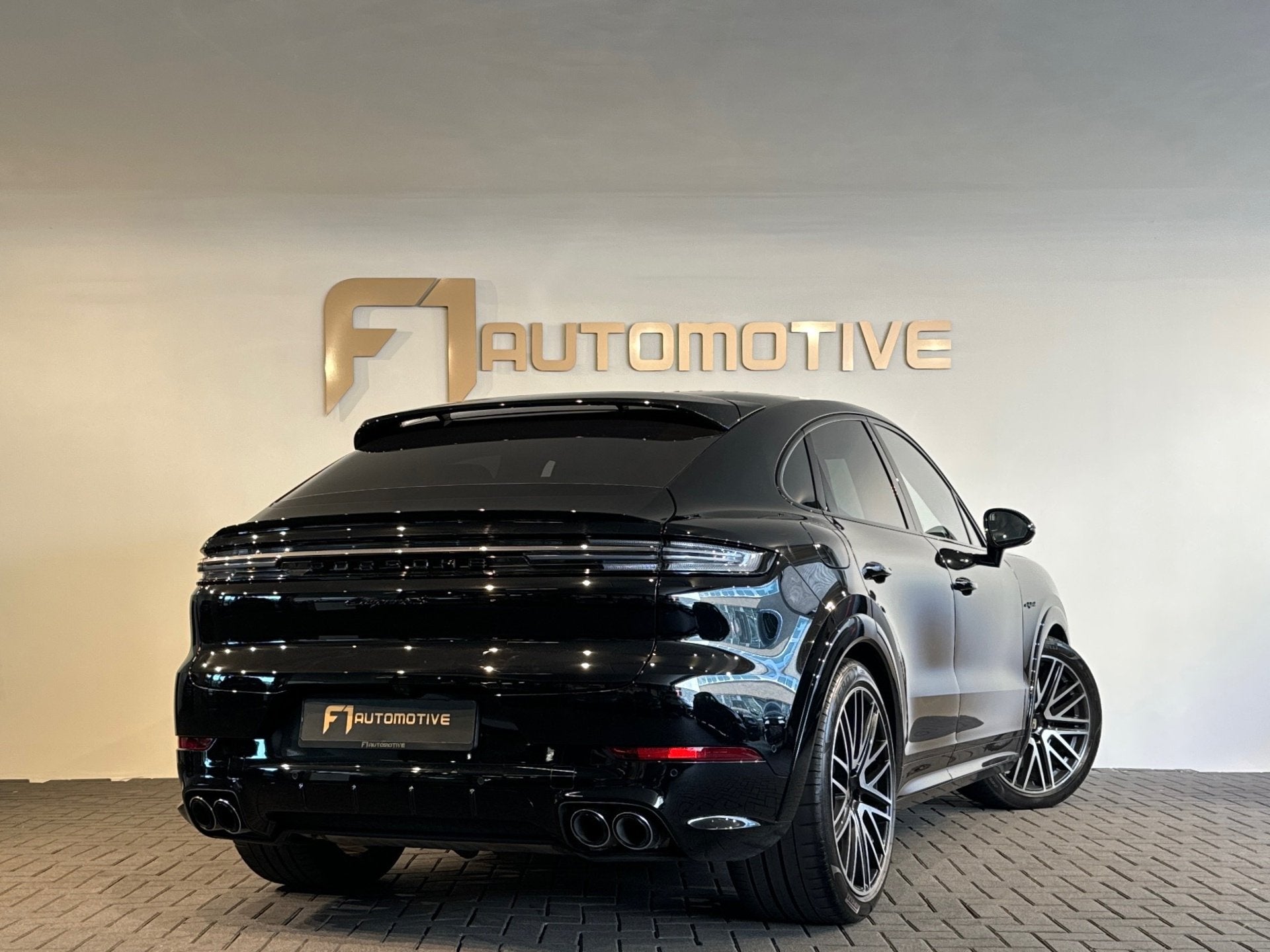 Porsche Cayenne Coupé 3.0 S E-Hybrid Pano|Sportdesign|HuD|, Automaat, Cayenne, Gebruikt, 2995 cc