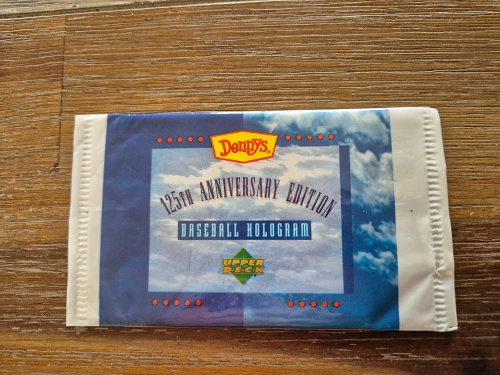 Upper Deck Denny’s 25th Anniversary hologram, Ophalen of Verzenden, Buitenlandse clubs