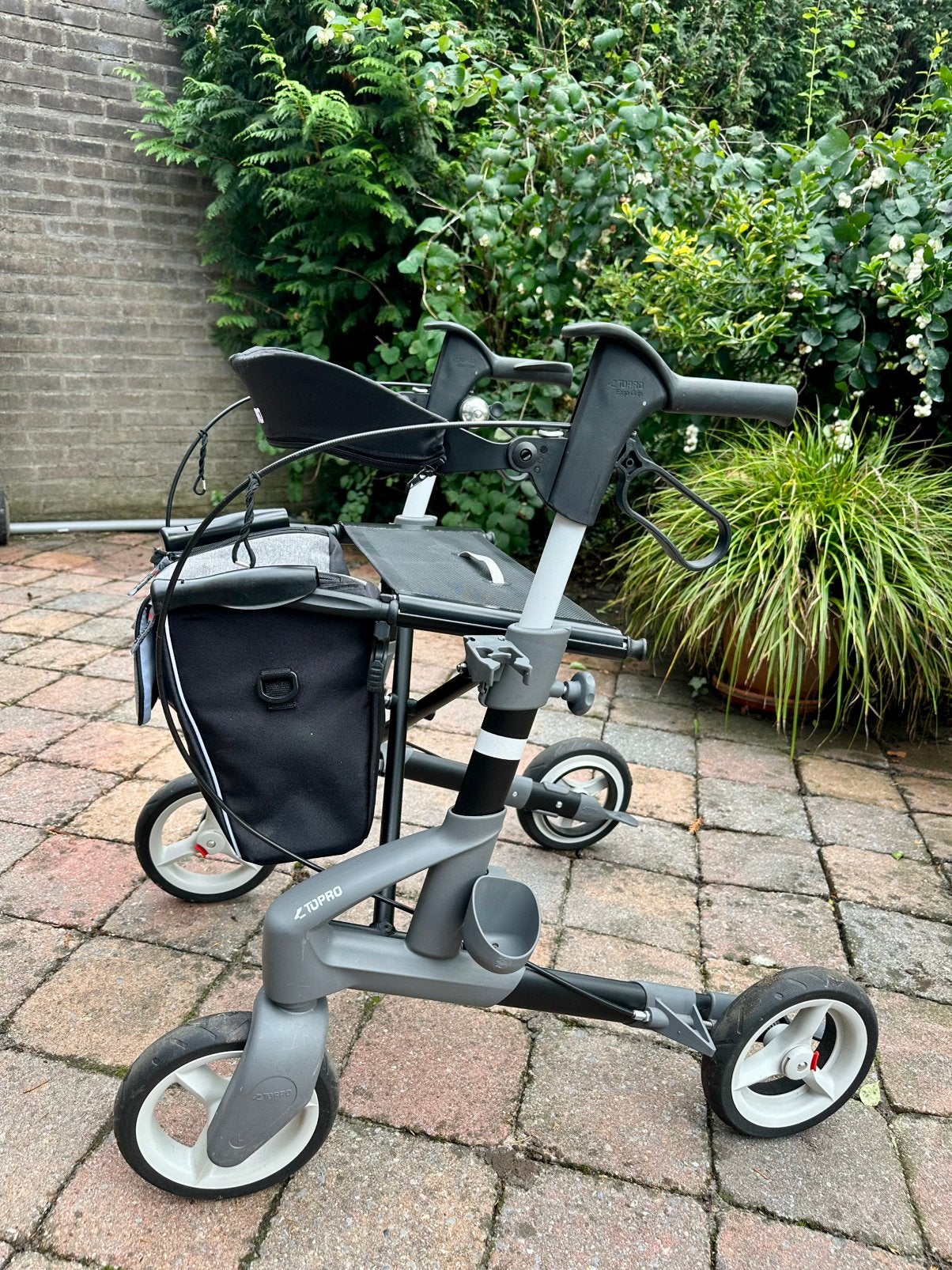 TOPRO Troja 5G S 814601 rollator-z.g.a.n. + stokhouder + tas, Ophalen, Lichtgewicht, Zo goed als nieuw