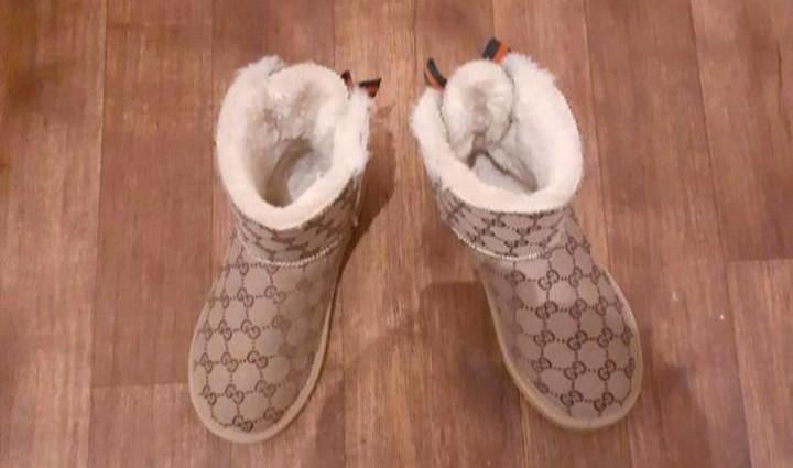 Stoere Uggs maat 38 , 1x aangehad, Ophalen of Verzenden, Zo goed als nieuw, Zwart