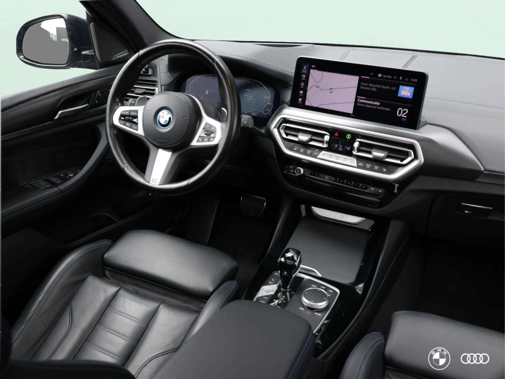BMW X3 xDrive30e M-SPORT / H&K / PANO / M-STOELEN / HUD / ME, Auto's, Automaat, 1998 cc, Zwart, Bedrijf