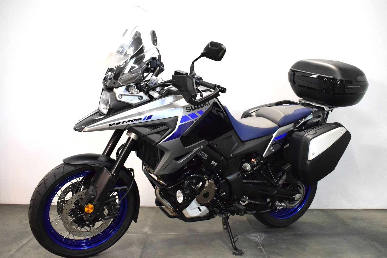 SUZUKI V-STROM 1050/A (bj 2021) ABS koffers, Motoren, Motorrijbewijs A, Bedrijf, Onbekend, Meer dan 35 kW