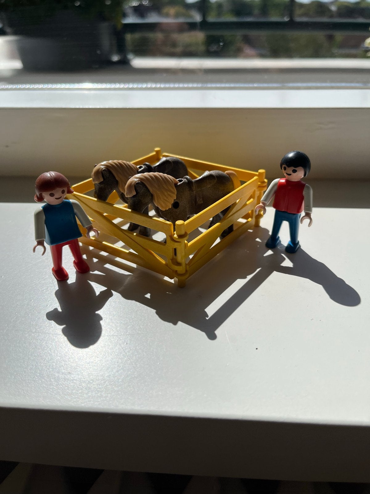 Vintage Playmobil paarden met omheining en figuren, Ophalen of Verzenden, Zo goed als nieuw