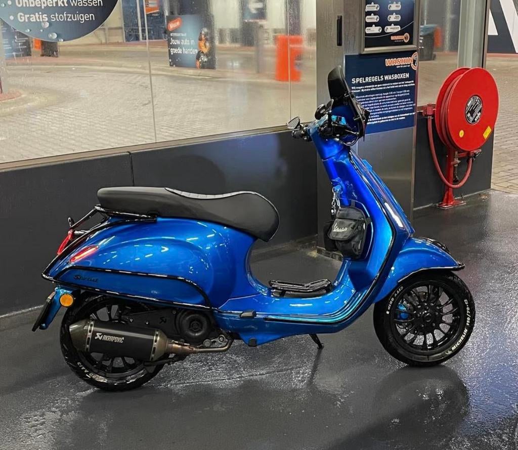 Vespa 50cc akrapovic onlangs gereviseerd, Ophalen, Vespa S, Zo goed als nieuw, Benzine