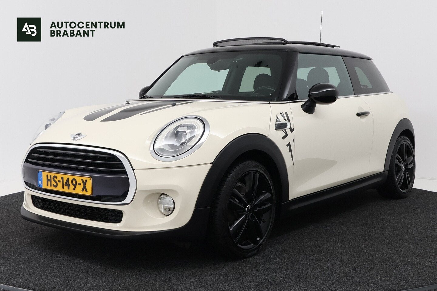 MINI Cooper 1.5 Chili (PANORAMADAK, GROOT-NAVIGATIE, LED, SP, Auto's, Mini, Voorwielaandrijving, 136 pk, Gebruikt, Euro 6