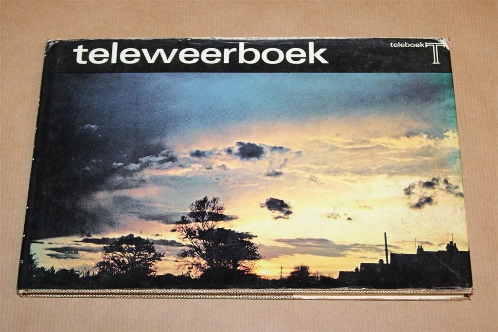 Teleweerboek — Zelf het Weer Voorspellen, Vintage 1968, Boeken, Ophalen of Verzenden, Gelezen