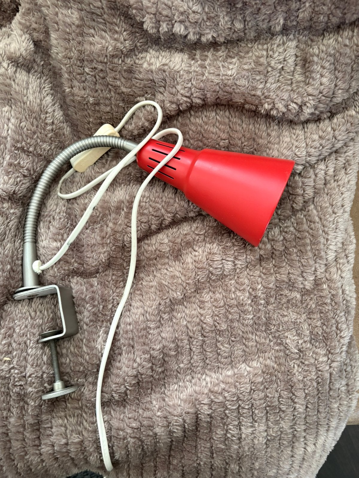 Ikea klemlamp Kvart rood vintage design, Gebruikt, E14 (klein), Rood, Ophalen of Verzenden