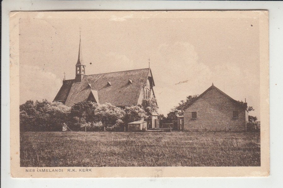 Ameland - Nes, R. K. Kerk, Ophalen of Verzenden, 1920 tot 1940, Gelopen, Waddeneilanden