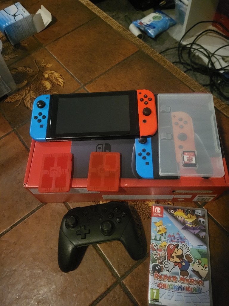 Nintendo Switch Original met Paper Mario + controller, Spelcomputers en Games, Spelcomputers | Nintendo Switch, Met games, Ophalen of Verzenden